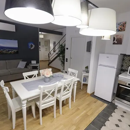 Apartment Happy House 31 Naples