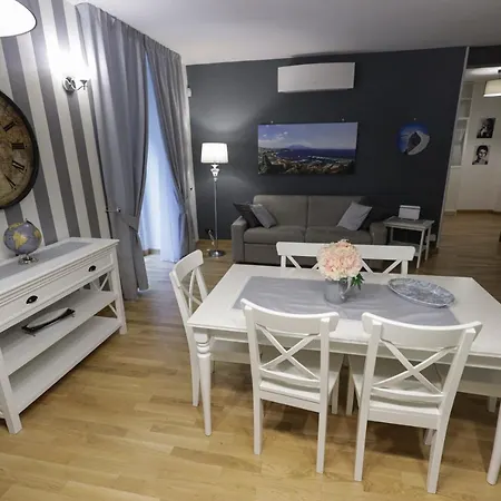 Happy House 31 Apartament *