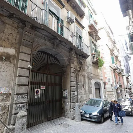 Happy House 31 * Naples